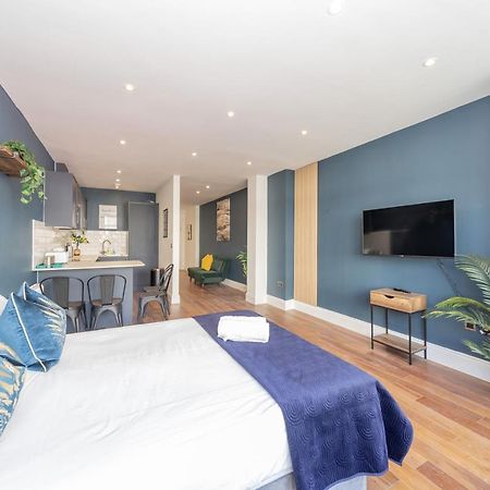 2Cq*Morden Studio Flat *Moments Away From Brighton Seafront Appartamento Esterno foto