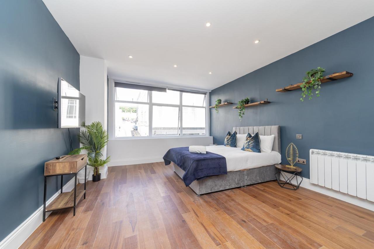 2Cq*Morden Studio Flat *Moments Away From Brighton Seafront Appartamento Esterno foto