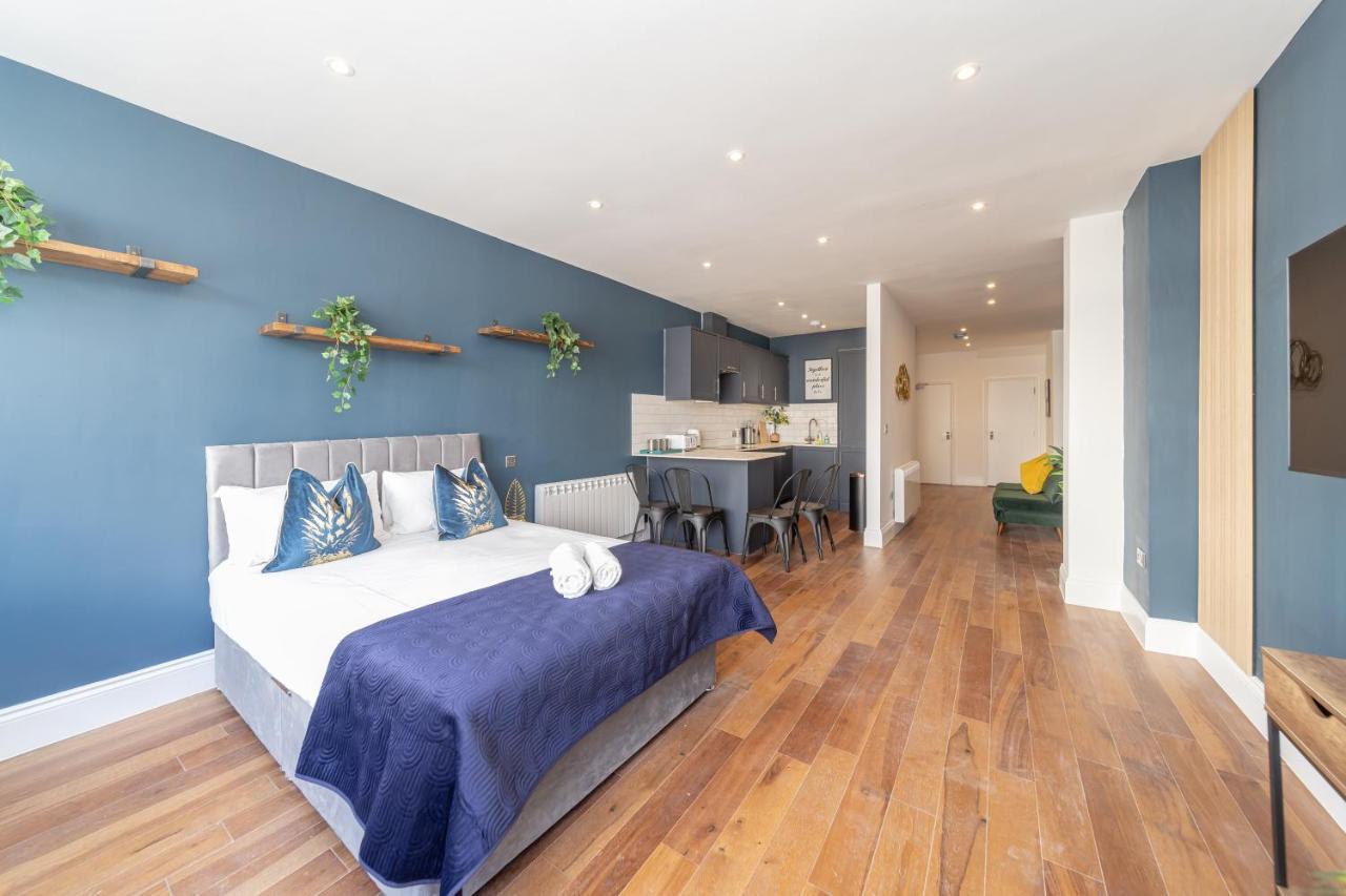 2Cq*Morden Studio Flat *Moments Away From Brighton Seafront Appartamento Esterno foto