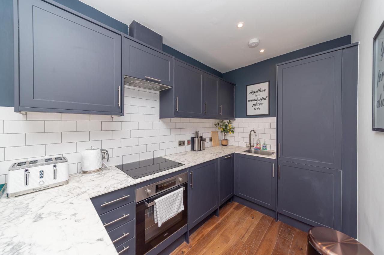 2Cq*Morden Studio Flat *Moments Away From Brighton Seafront Appartamento Esterno foto